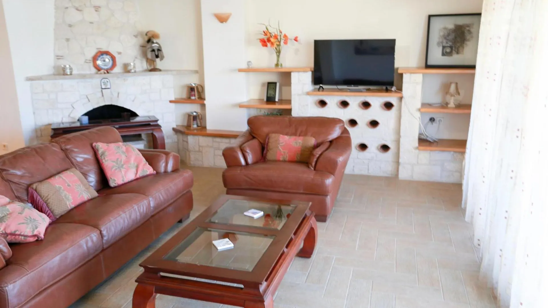 Villa Melissa Afytos 0*,  Greece