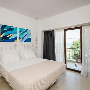 Resort Limna, Afytos
