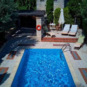 Villa Katsaneiko Mansion, Afytos